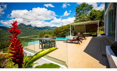 VENDO CABAÑA CON PISCINA EN ALTOS DEL MARIA 2300M2