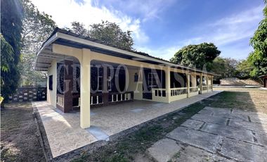 Oportunidad! Se Vende Casa Campestre con Piscina