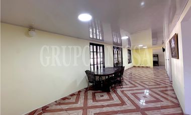 Oportunidad! Se Vende Casa Campestre con Piscina