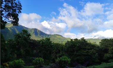 VENTA CASA TOTALMENTE AMOBLADA EN ALTOS DEL MARIA 1500 MT2