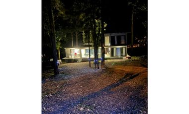 VENTA CASA TOTALMENTE AMOBLADA EN ALTOS DEL MARIA 1500 MT2