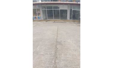 ALQUILO LOCAL EN PLAZA WEST EN ARRAIJAN NUEVO ARRAIJAN 200MTS