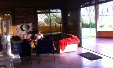 SE ARRIENDA HERMOSA CASA CAMPESTRE EN CERRITOS