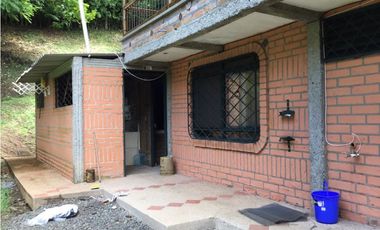 SE ARRIENDA HERMOSA CASA CAMPESTRE EN CERRITOS