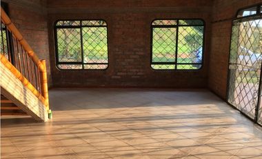 SE ARRIENDA HERMOSA CASA CAMPESTRE EN CERRITOS