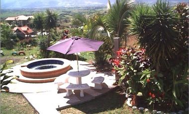 SE ARRIENDA HERMOSA CASA CAMPESTRE EN CERRITOS