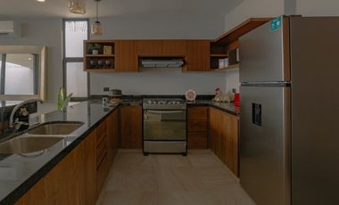 Hermosa casa equipada y con paneles solares.