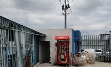 Venta de Bodega Industrial con inquilino en San Juan del Río