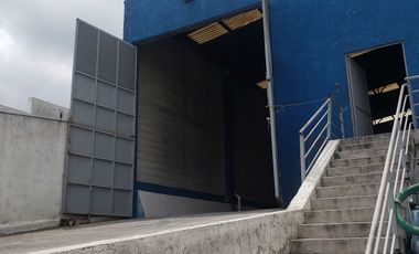 Venta de Bodega Industrial con inquilino en San Juan