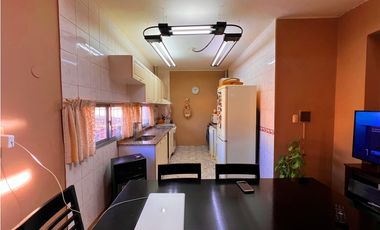Venta casa en carlos paz oportunidad a 3 cuadras del río