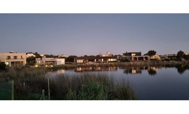 CASA EN VENTA EN  COSTA ESMERALDA Ecuestre 398