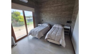 CASA EN VENTA EN  COSTA ESMERALDA Ecuestre 398