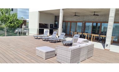 CASA EN VENTA EN  COSTA ESMERALDA Ecuestre 398