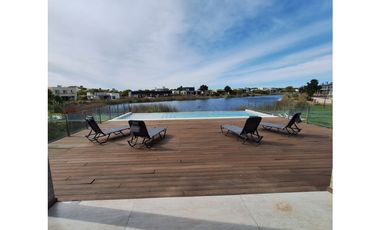 CASA EN VENTA EN  COSTA ESMERALDA Ecuestre 398