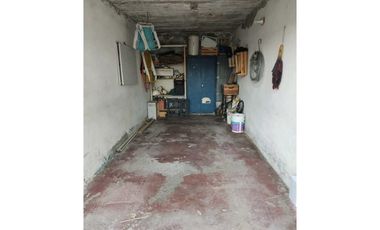VENTA DE DPTO EN MONOBLOCK SOBRE CALLE MARIANO GÓMEZ, RIVADAVIA-MZA.