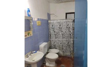VENTA DE DPTO EN MONOBLOCK SOBRE CALLE MARIANO GÓMEZ, RIVADAVIA-MZA.