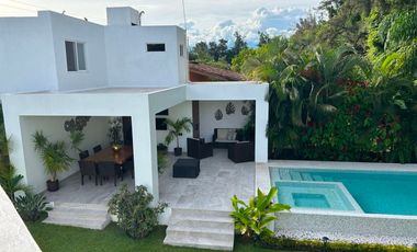 Casa en Fraccionamiento en Lomas de Jiutepec Jiutepec - CRB-1203-Fr