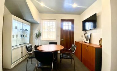 Casa en Venta en Sector Pedro de Valdivia/ Antonio Varas / Casa Comercial / Estacionamientos / Bodega