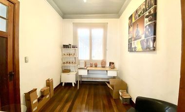Casa en Venta en Sector Pedro de Valdivia/ Antonio Varas / Casa Comercial / Estacionamientos / Bodega