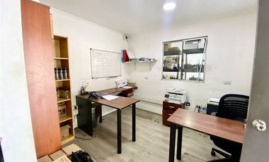 Casa en Venta en Sector Pedro de Valdivia/ Antonio Varas / Casa Comercial / Estacionamientos / Bodega