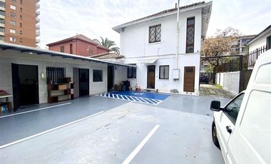 Casa en Venta en Sector Pedro de Valdivia/ Antonio Varas / Casa Comercial / Estacionamientos / Bodega