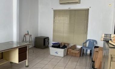 Excelente ubicación  Mitras Norte