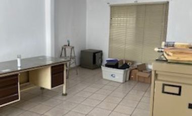 Excelente ubicación  Mitras Norte