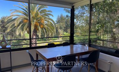 Departamento completamente remodelado con vista a cancha de golf