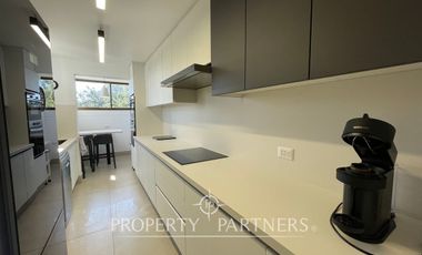 Departamento completamente remodelado con vista a cancha de golf