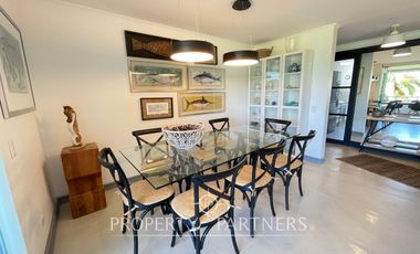 Departamento completamente remodelado con vista a cancha de golf