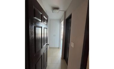 SE ALQUILA APARTAMENTO AMOBLADO EN ALTOS DEL GOLF