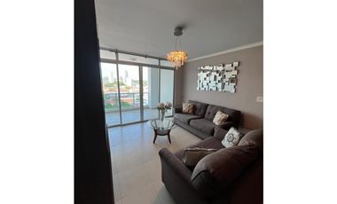 SE ALQUILA APARTAMENTO AMOBLADO EN ALTOS DEL GOLF