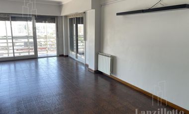 Alquiler departamento 4 ambientes en Lanús Este