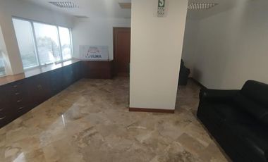 En Venta Amplio Local Industrial en Cercado de Lima