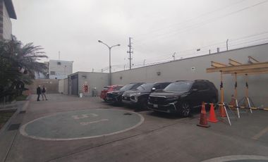 En Venta Amplio Local Industrial en Cercado de Lima