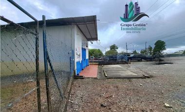 VENDO LOCAL COMERCIAL EN BOQUETE