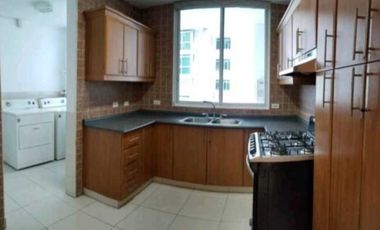 APARTAMENTO EN EL CANGREJO PH  MONT ROYALE  3REC 2B  CBE  130M2