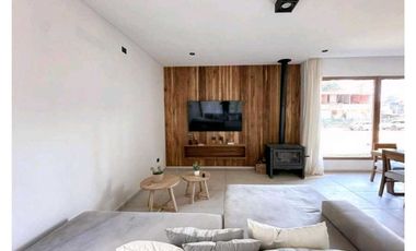 BARRIO PIONEROS PINAMAR- CASA DE CATEGORIA