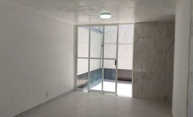 CASA EN VENTA EN SATELITE