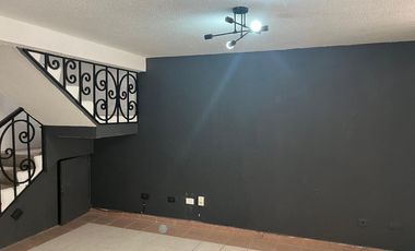 CASA EN VENTA EN TABASCO 2000 CON EXCELENTE MANTTO Y EN PRIVADA