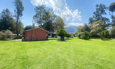 Amplia Quinta en Venta de 2 hectáreas, con seguridad y áreas comunales, sector la Armenia, Quito