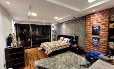 Casa exclusiva en venta con 4 dormitorios, dentro de urbanización privada Valle de los Chillos