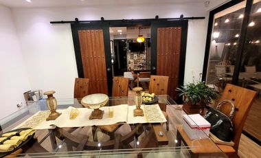 Casa exclusiva en venta con 4 dormitorios, dentro de urbanización privada Valle de los Chillos