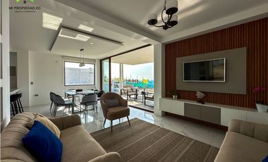 CASA EN VENTA EN EXCLUSIVA URBANIZACIÓN MARINA BLUE, MANTA