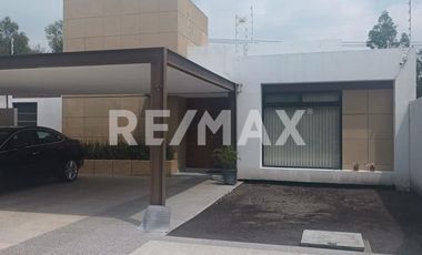 Venta Casa de un piso en Residencial Los Cantaros