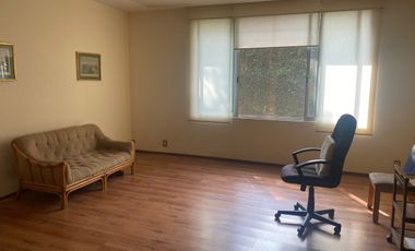 CASA EN VENTA PARA REMODELAR EN PEDREGAL
