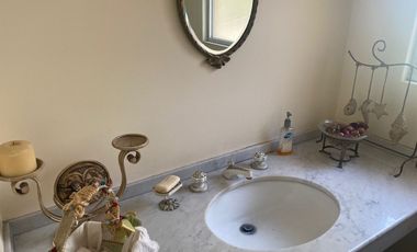 CASA EN VENTA PARA REMODELAR EN PEDREGAL