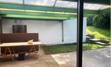 CASA EN VENTA PARA REMODELAR EN PEDREGAL