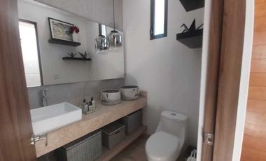CASA EN ESQUINA EN VENTA EN ALTOZANO ZONA DEL NUEVO QUERETARO