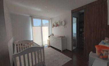 CASA EN ESQUINA EN VENTA EN ALTOZANO ZONA DEL NUEVO QUERETARO